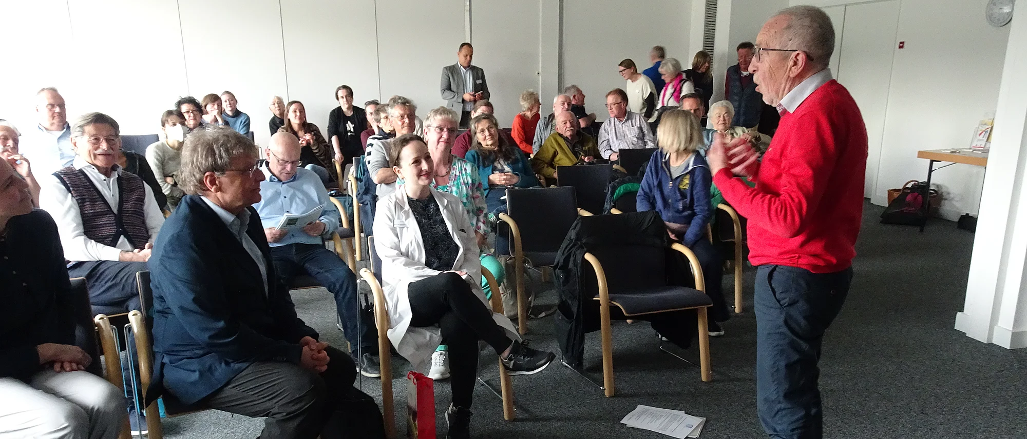 Im Gespräch: Prof. Dr. E. Grünig, PD Dr. E. Kayvanpour und D. Kulla